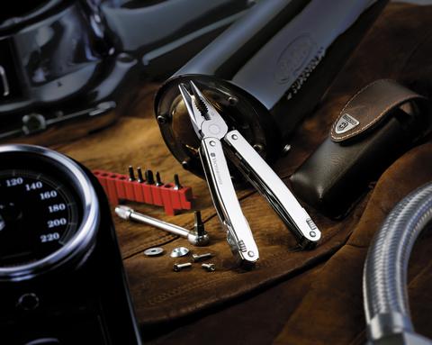  VICTORINOX SWISSTOOL SPIRIT 38   (3.0238.N)