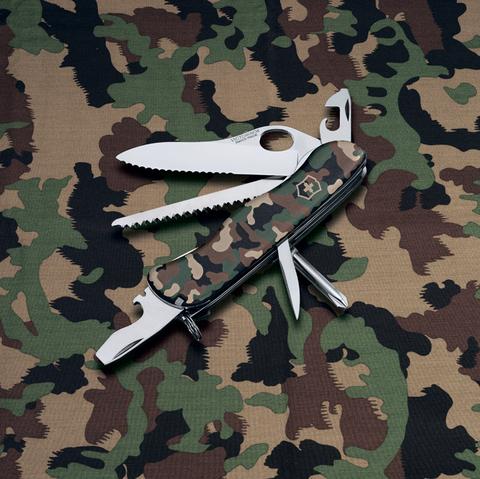  Victorinox Trailmaster One Hand, 111 , 12 , 