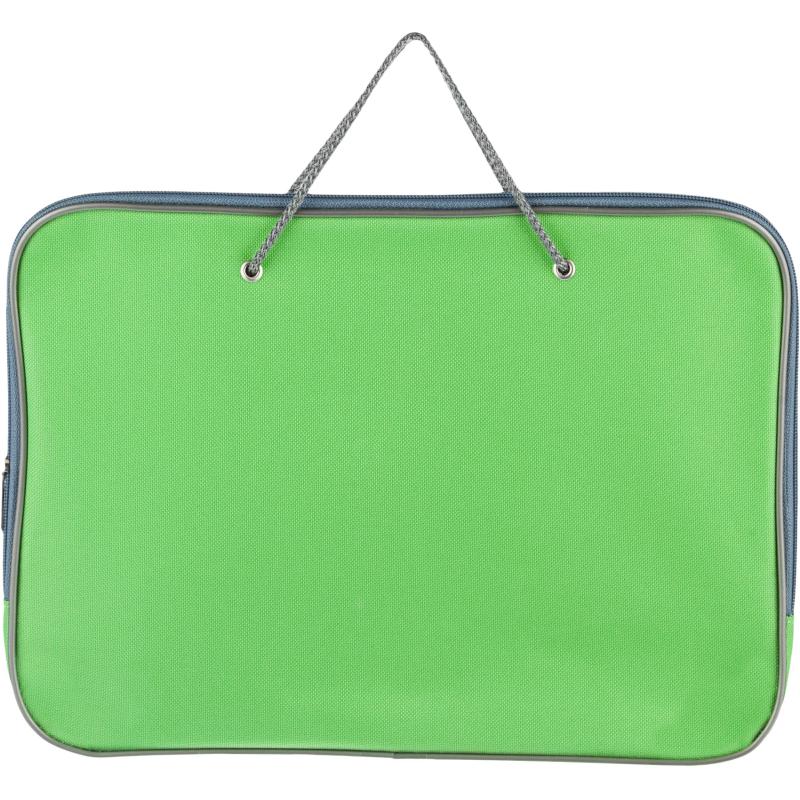 -     . 4 Attache F.L., 